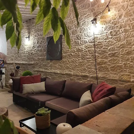 De Mougins